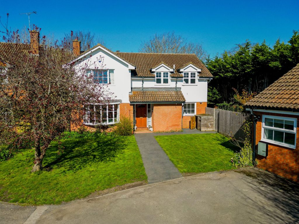 Property photo 1 of 27