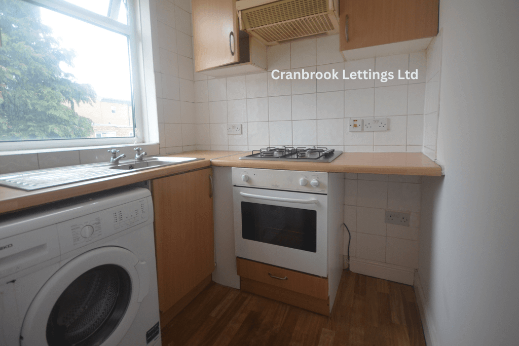Property photo 1 of 7 One-Bedroom Flat - Ig1