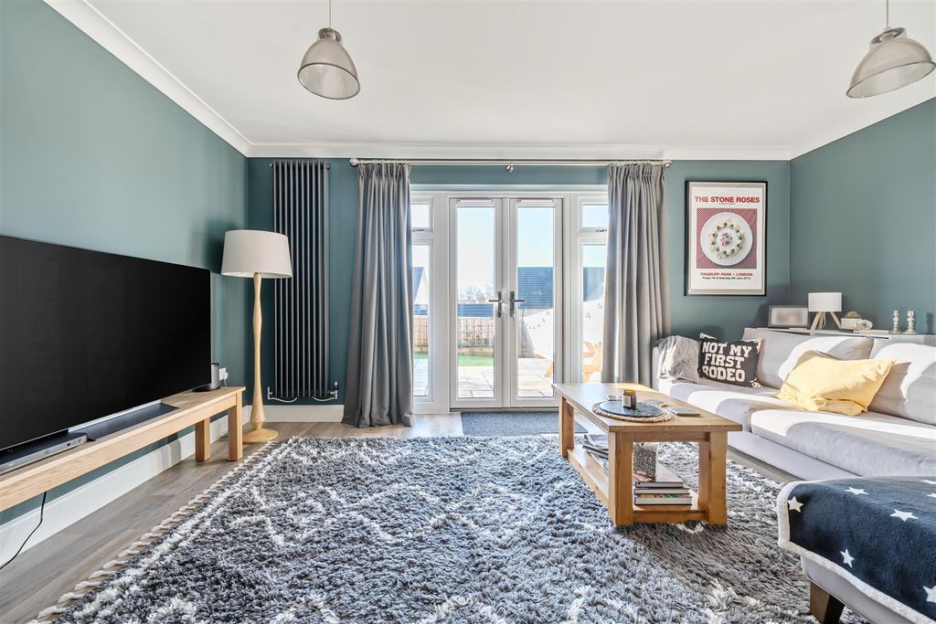 Property photo 2 of 19 1394338-9-6945404F9F94F.Jpg