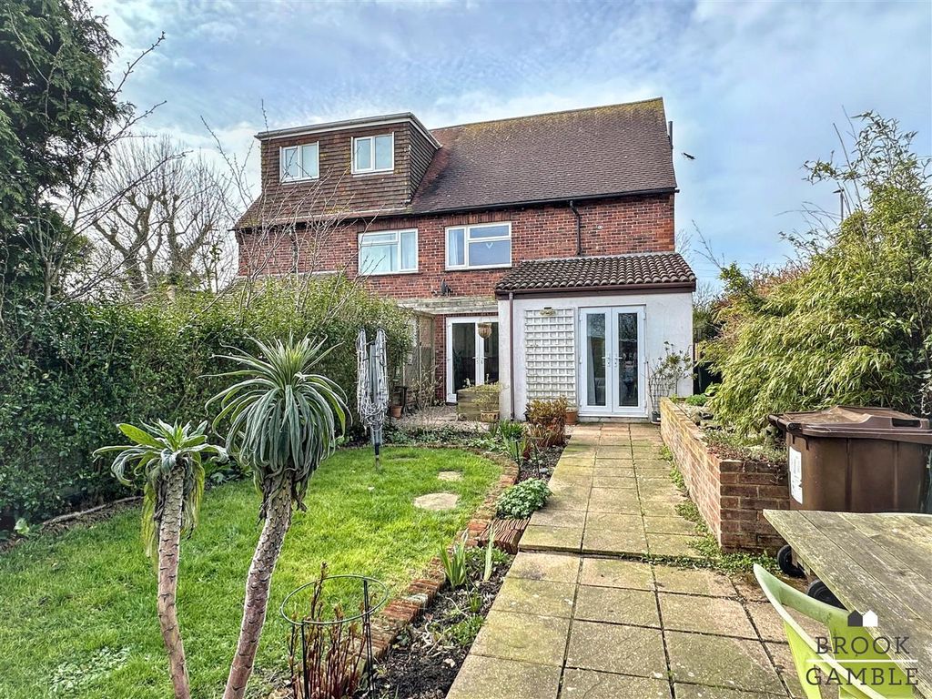 Property photo 1 of 26 01323 438506