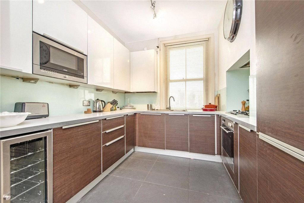 Property photo 2 of 12 Picture No. 09