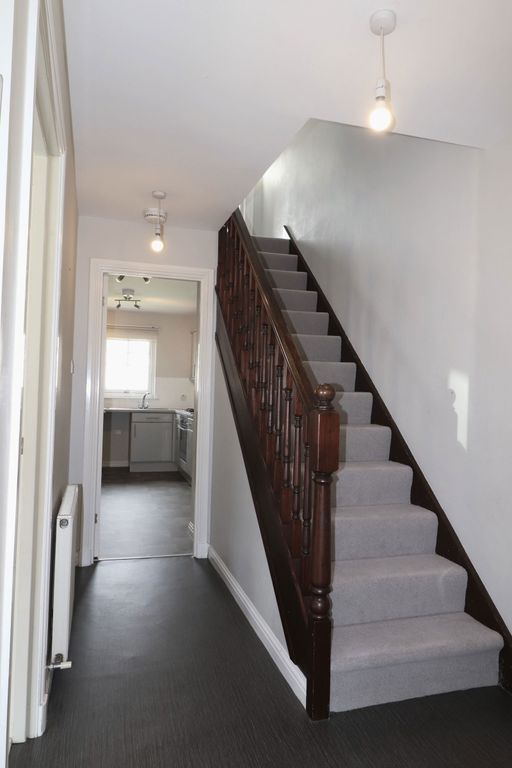 Property photo 2 of 30