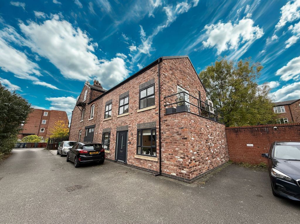 Property photo 1 of 41