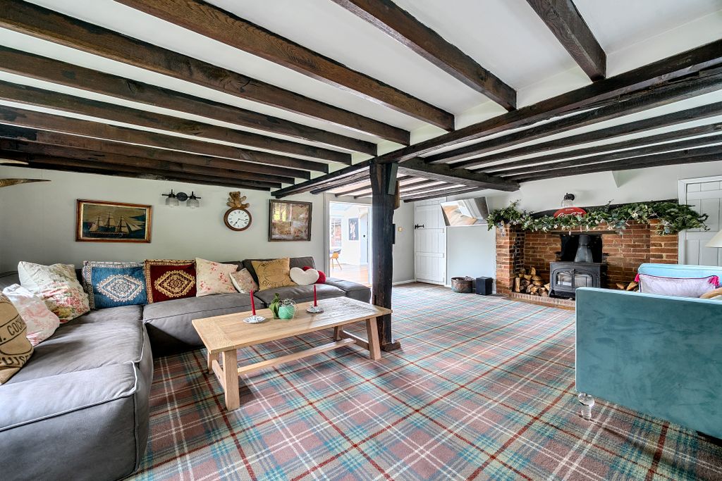 Property photo 3 of 18