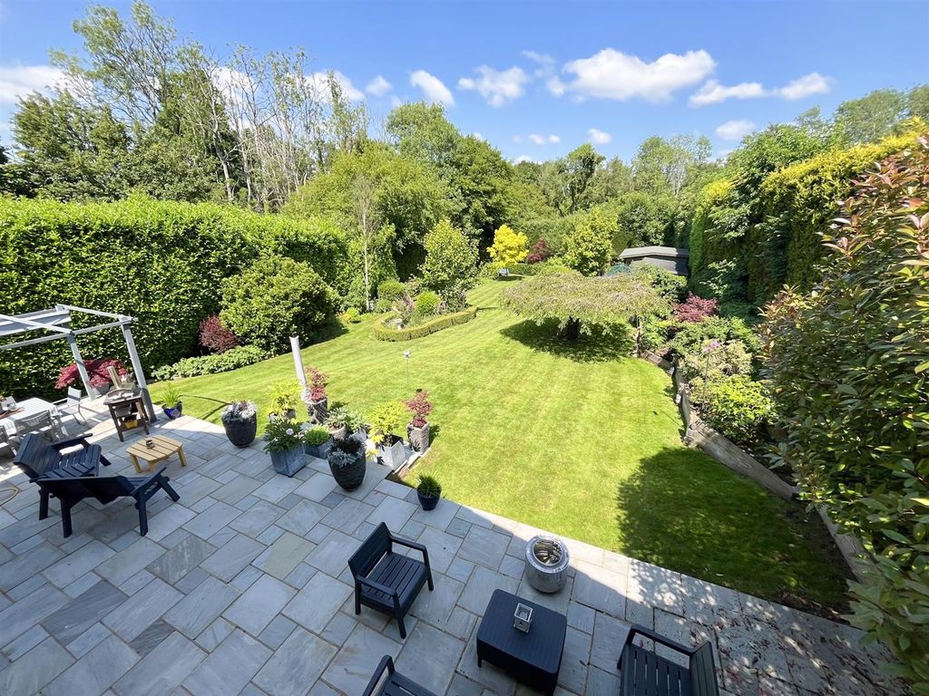 Property photo 1 of 27