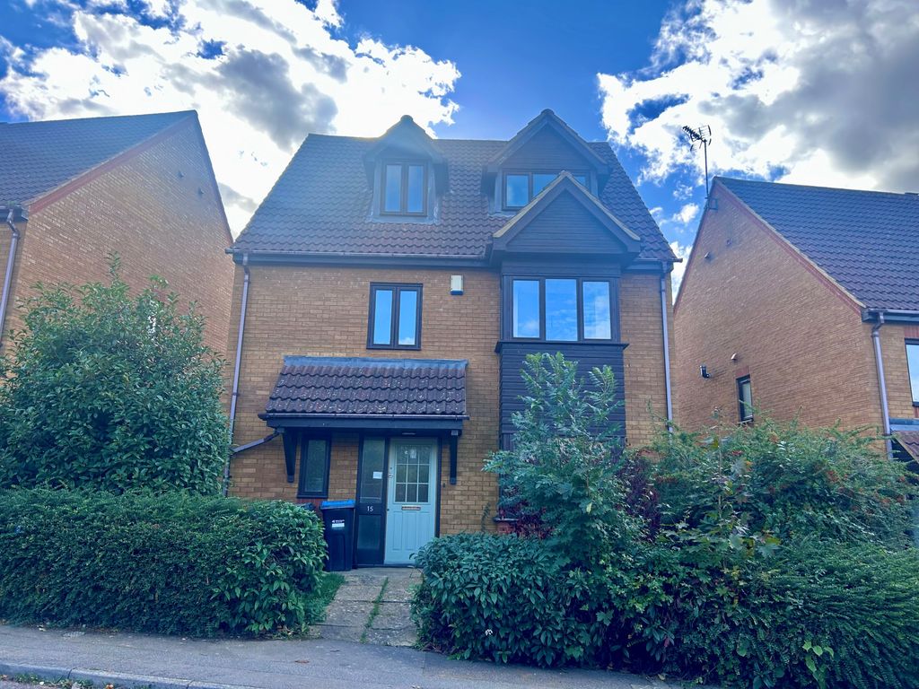 Property photo 1 of 8