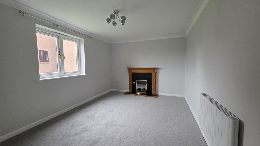 Property photo 3 of 8 Living Room