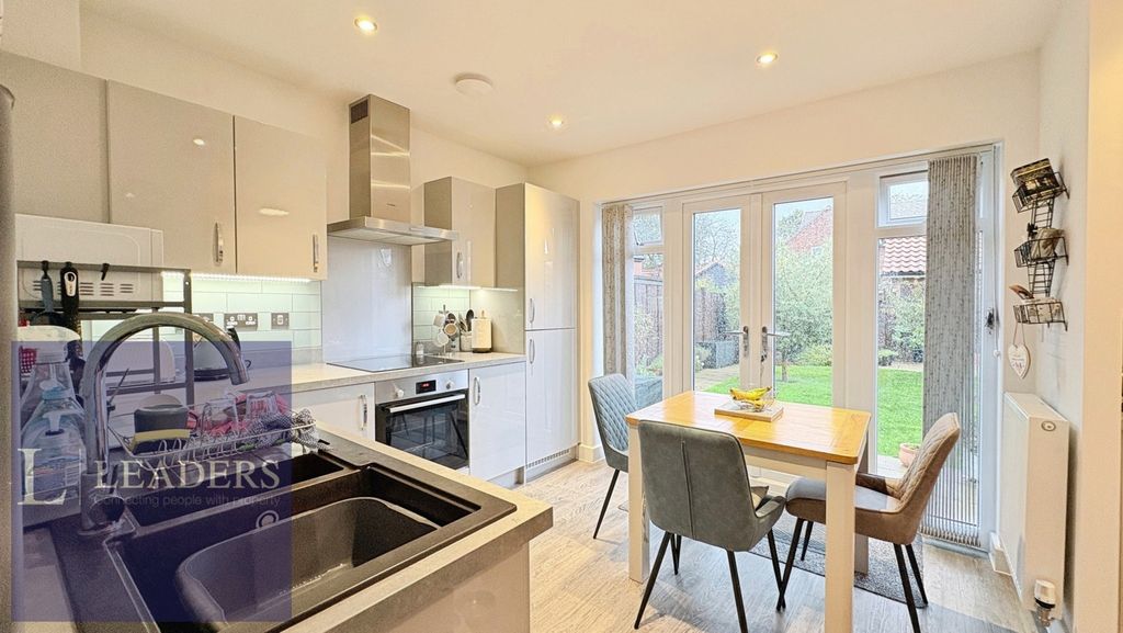 Property photo 2 of 21 Kitchen Diner