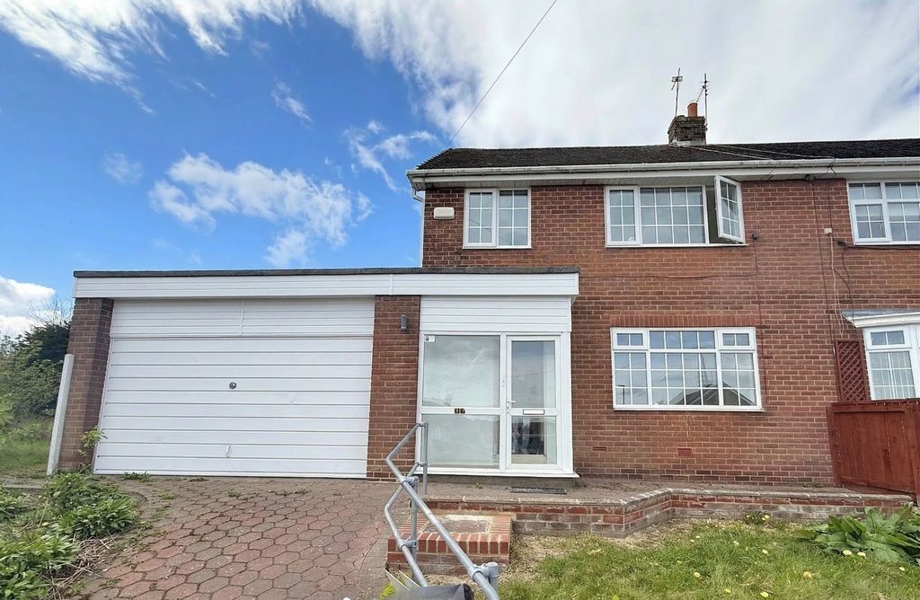 Property photo 1 of 7 Front External