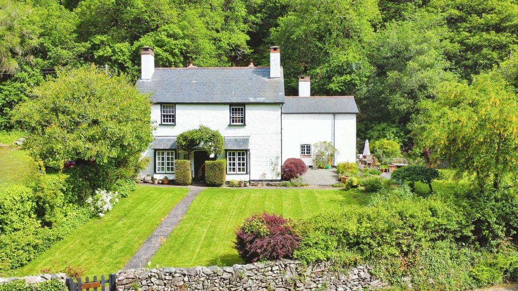 Property photo 1 of 34