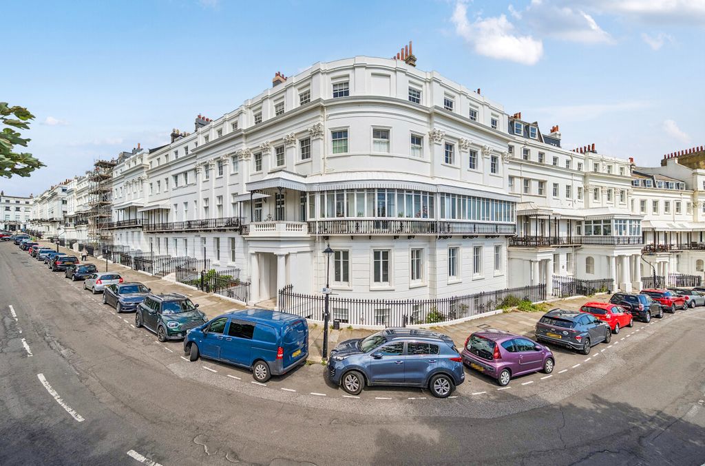Property photo 1 of 17 1476613-25-6A281E...