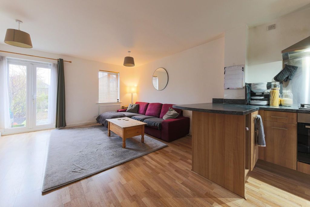 Property photo 2 of 14 Living Room