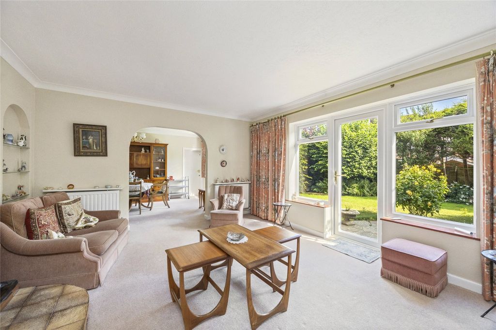 Property photo 2 of 27 Picture No. 23