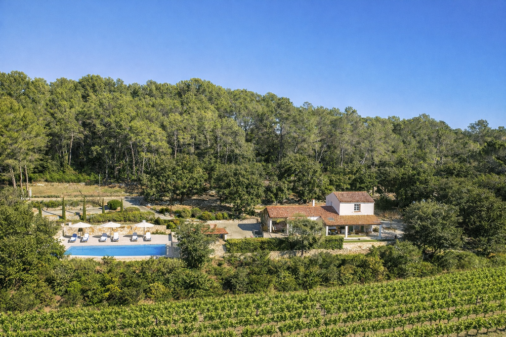 Property photo 1 of 42