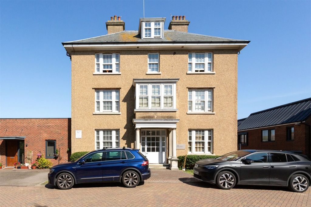 Property photo 1 of 12 Picture No. 06