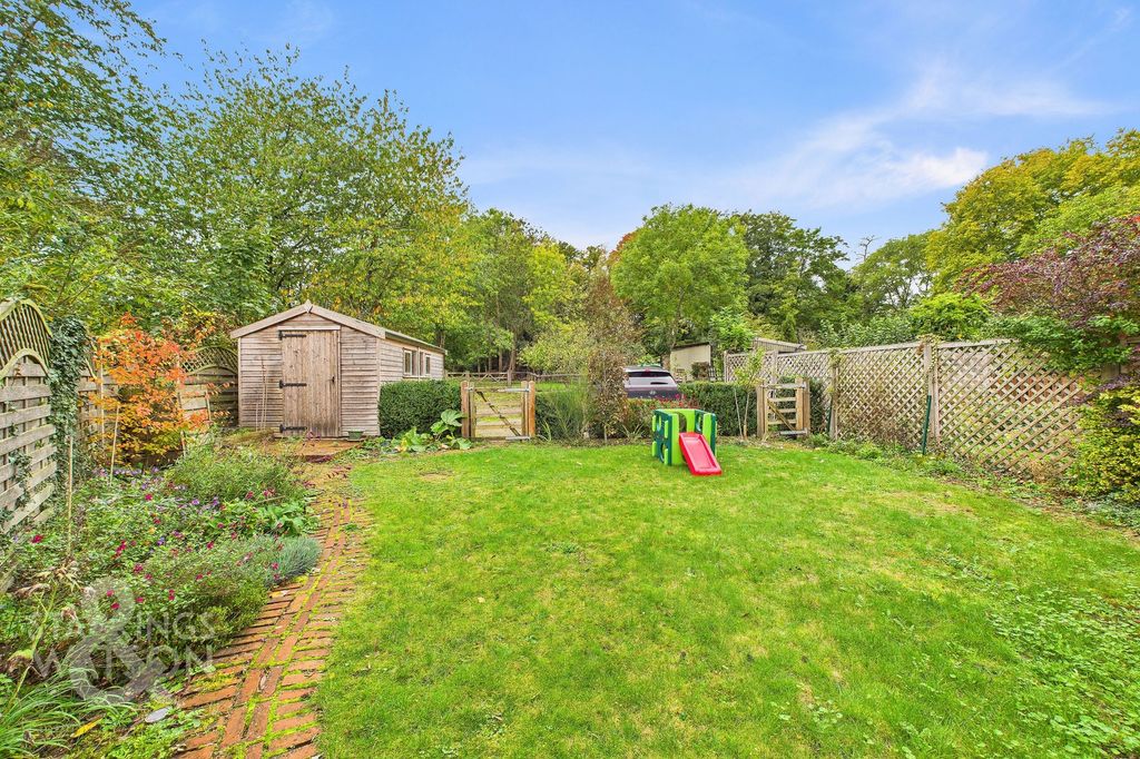 Property photo 3 of 26