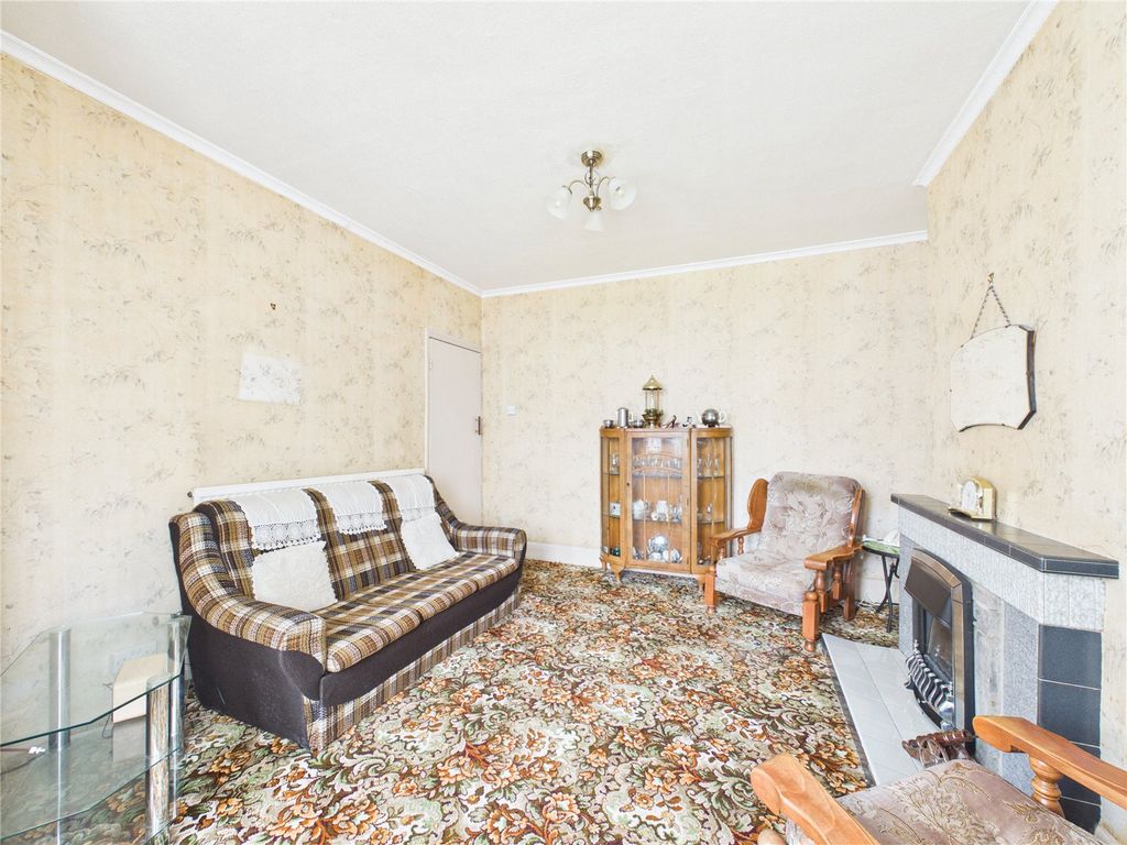 Property photo 3 of 17 Picture No. 06