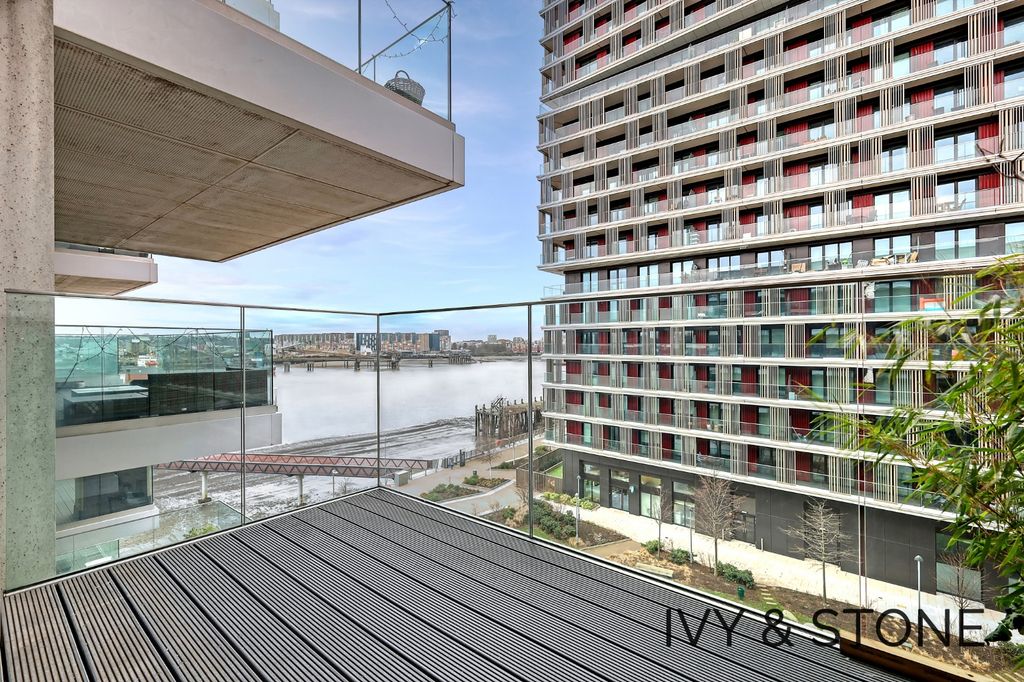 Property photo 2 of 13 3304153