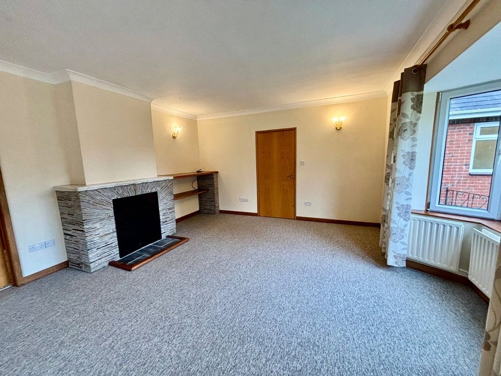 Property photo 2 of 15 Picture No. 04