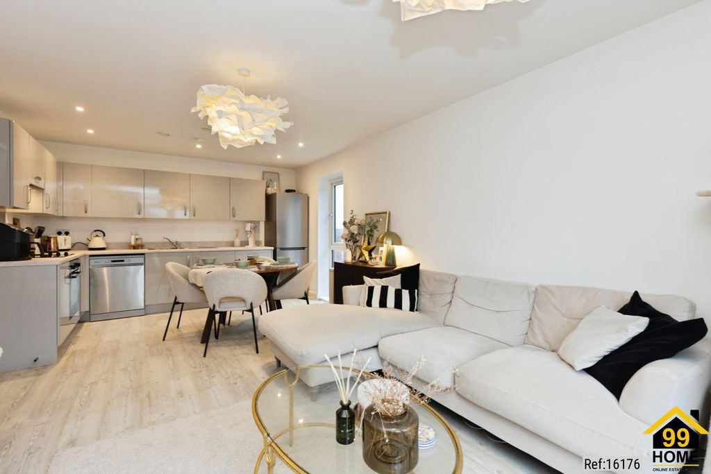 Property photo 3 of 20 Photo 2