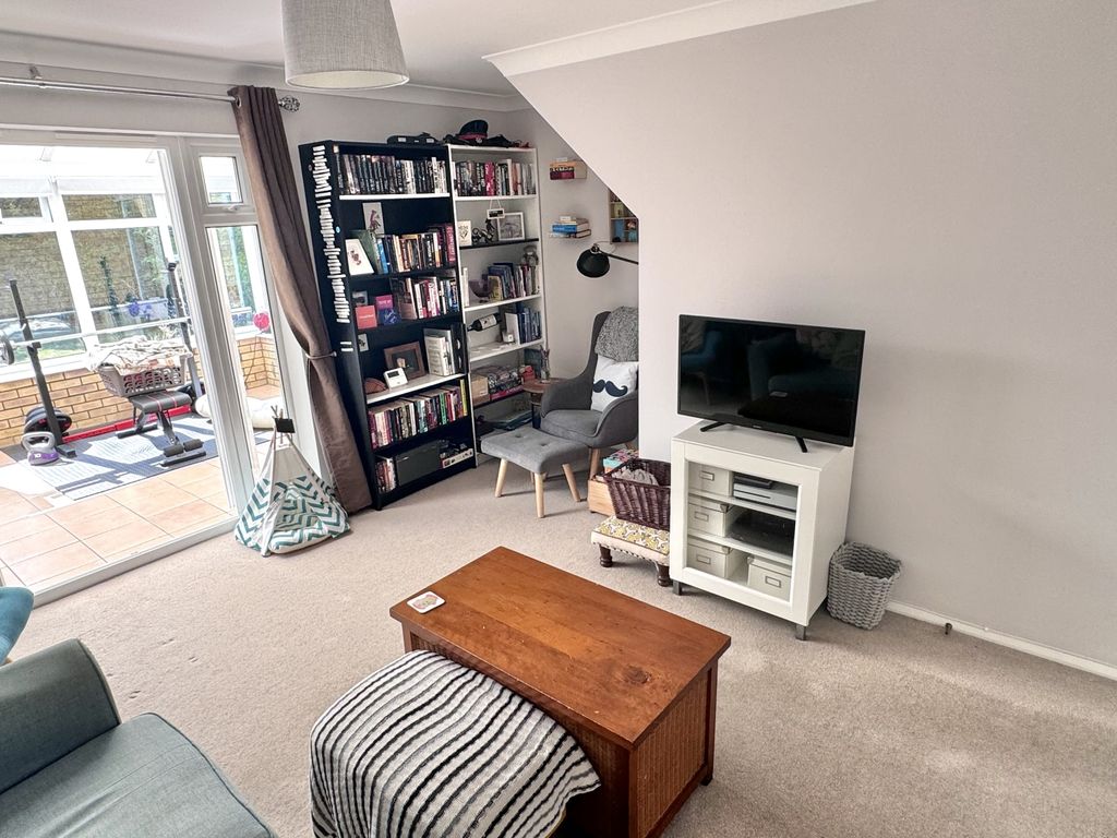 Property photo 3 of 15 Img_4882