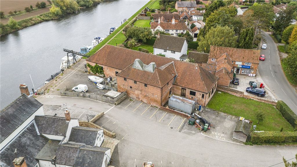 Property photo 3 of 6 Picture No. 05