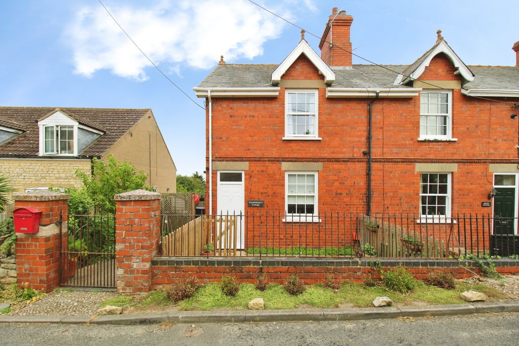 Property photo 1 of 18