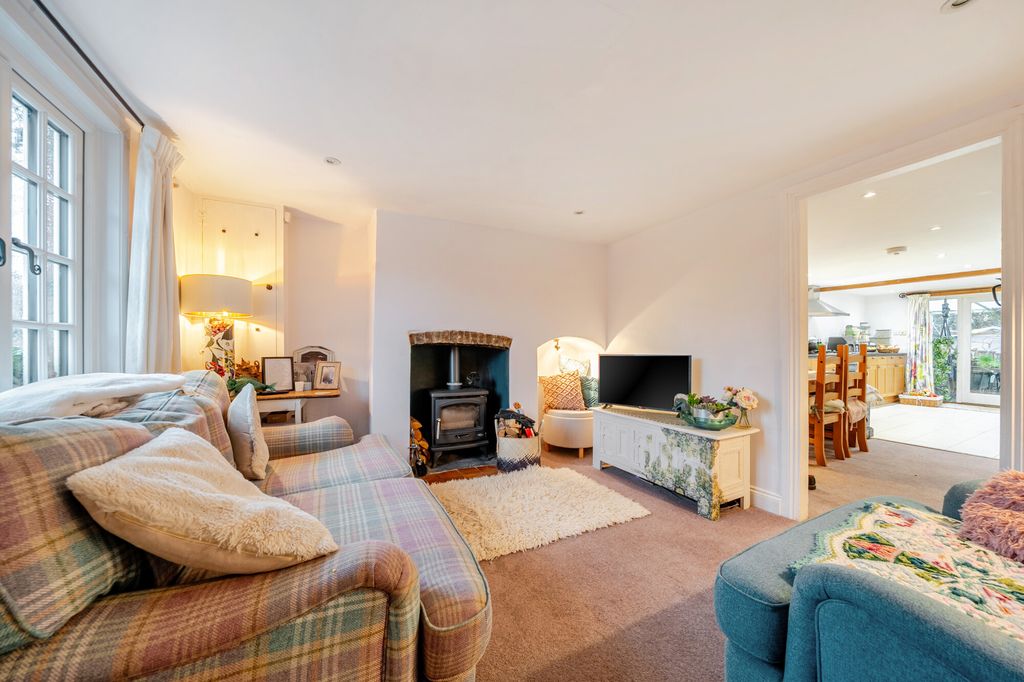 Property photo 3 of 16