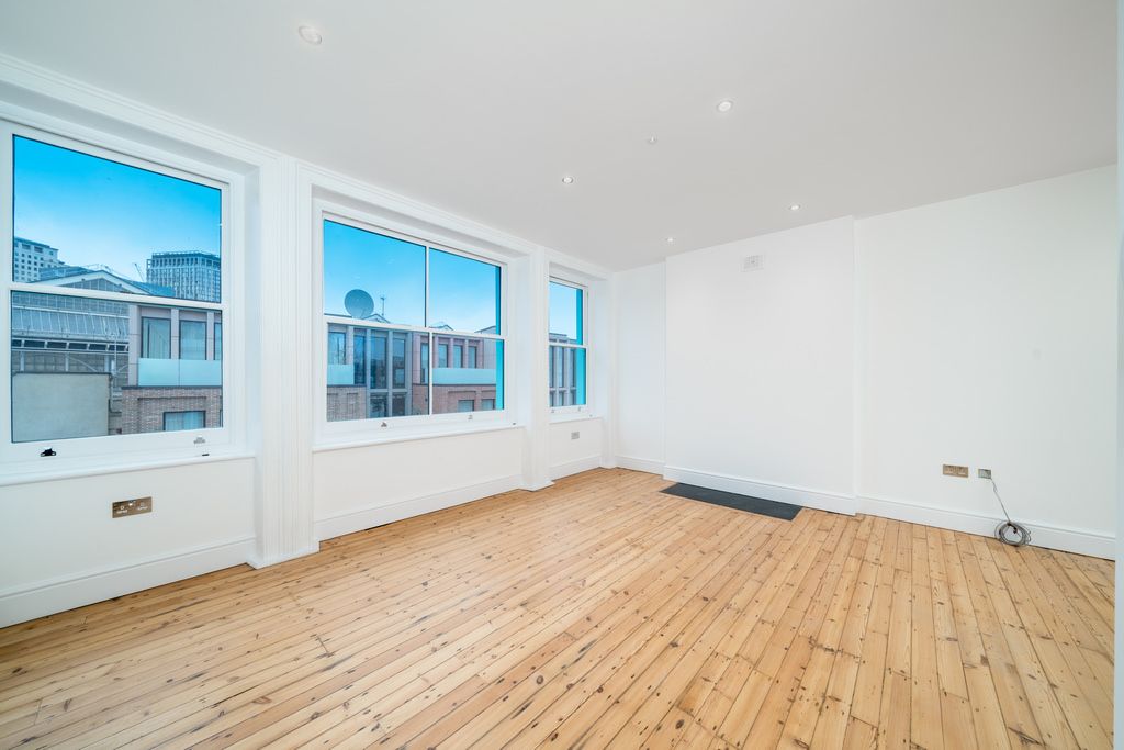 Property photo 2 of 9 Picture 2