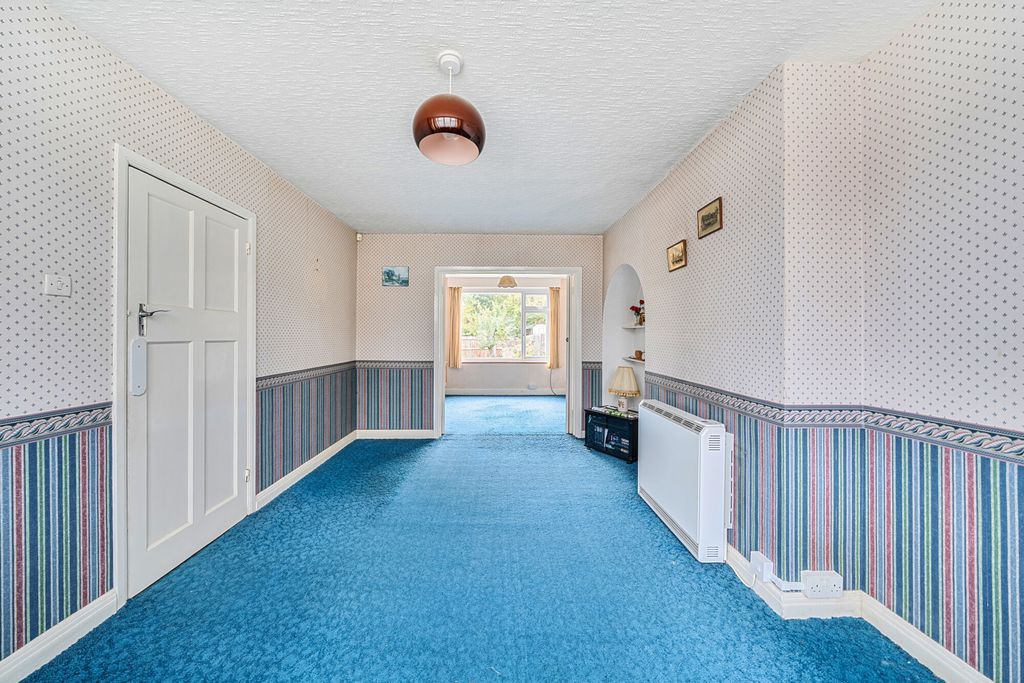 Property photo 3 of 20 1369034-2-68ee2E2...