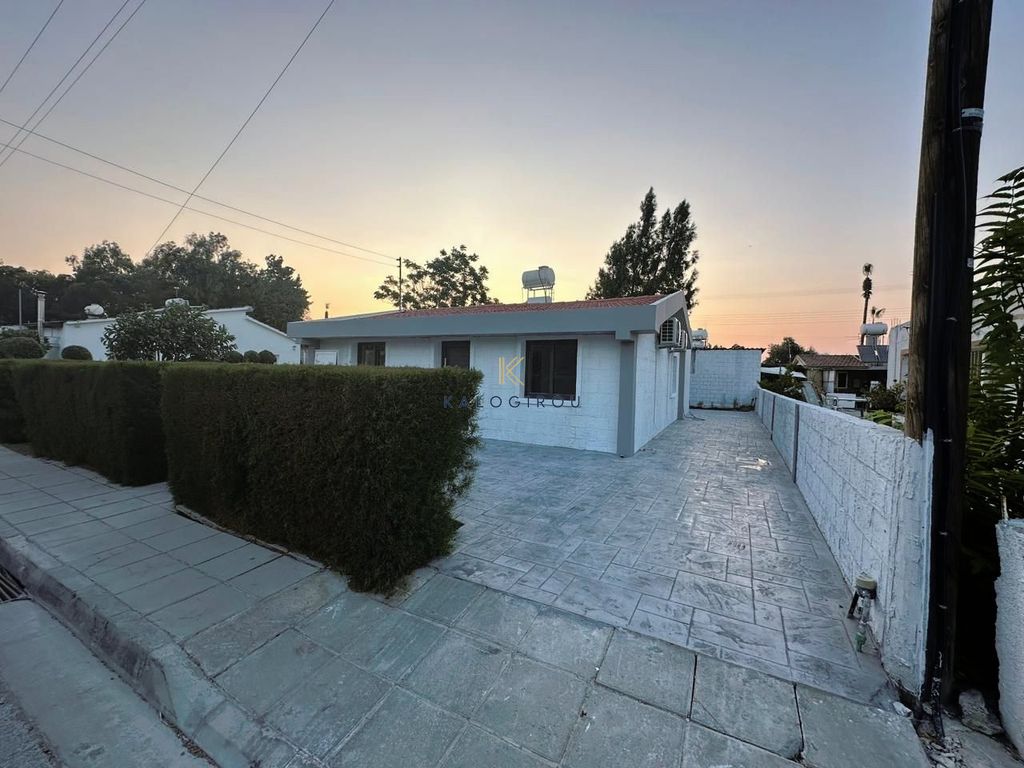 Property photo 1 of 23