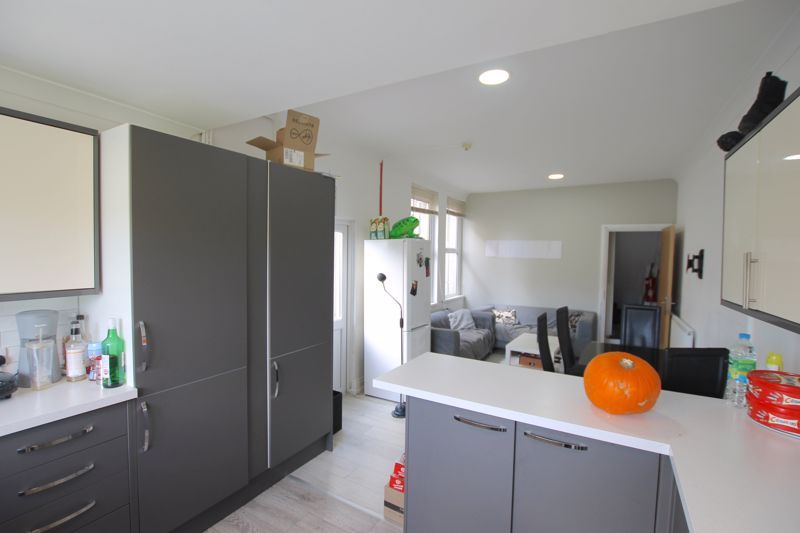 Property photo 2 of 9 Photo 18