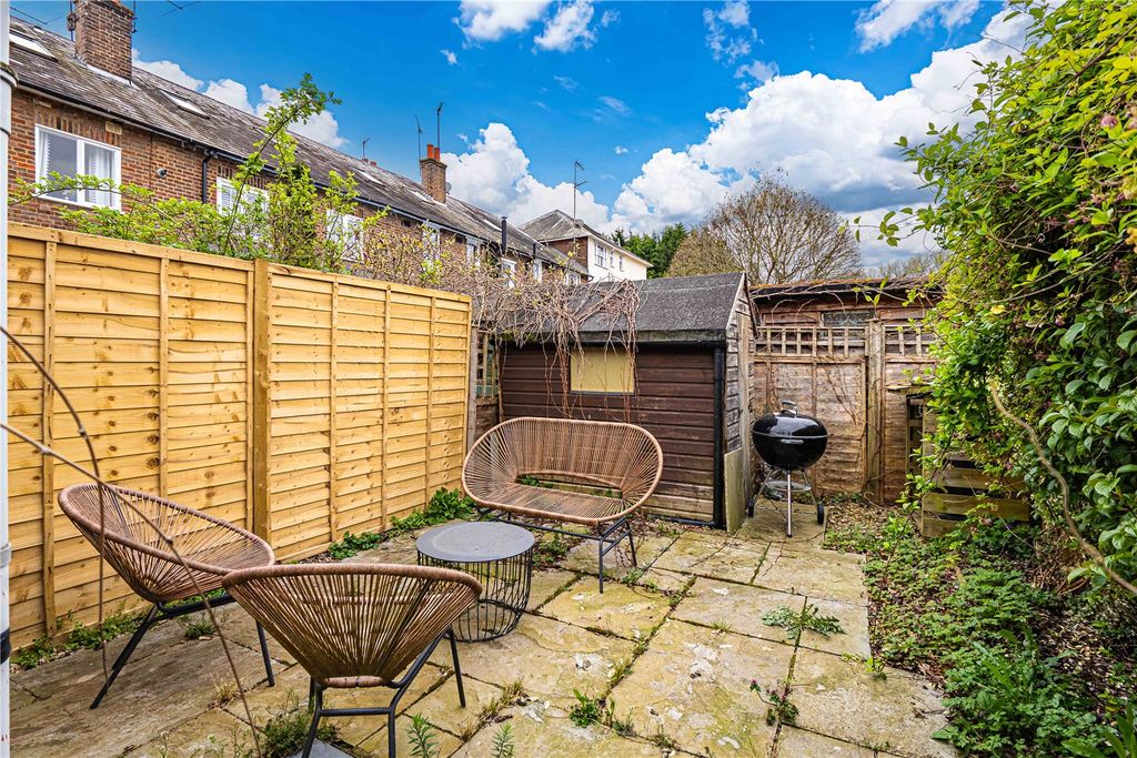 Property photo 3 of 21 Picture No. 25