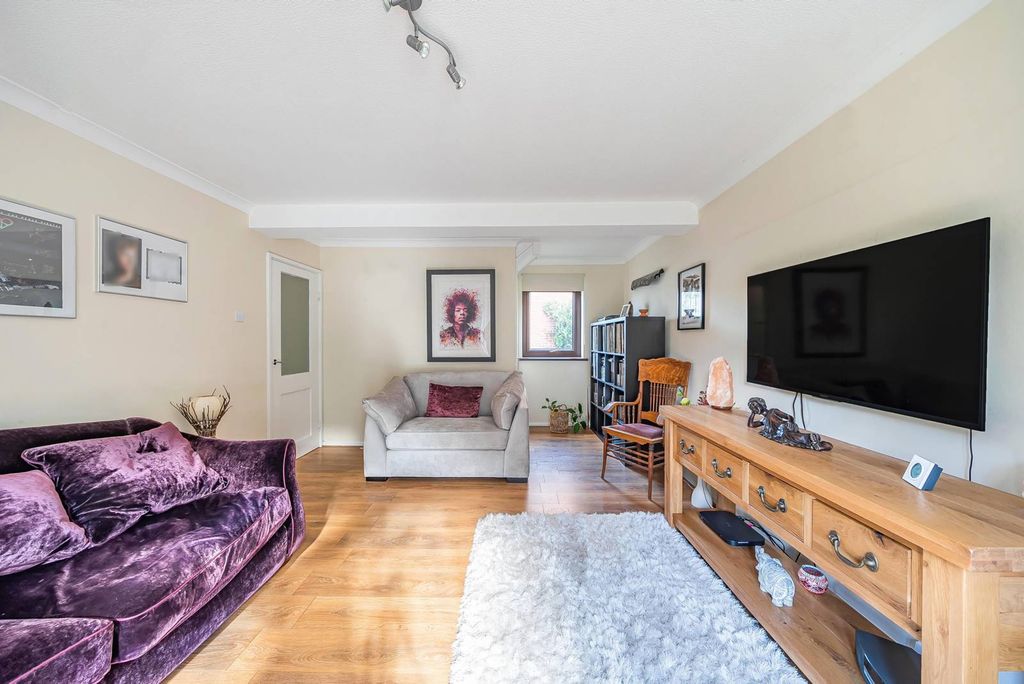 Property photo 1 of 24