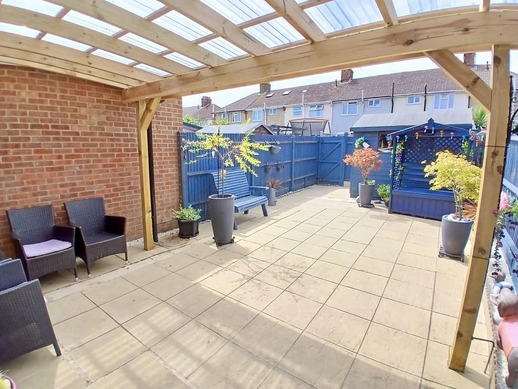 Property photo 3 of 13 Eced3c5A-Df85-449c-8714-7Fe8c1A20cd1.Jpeg