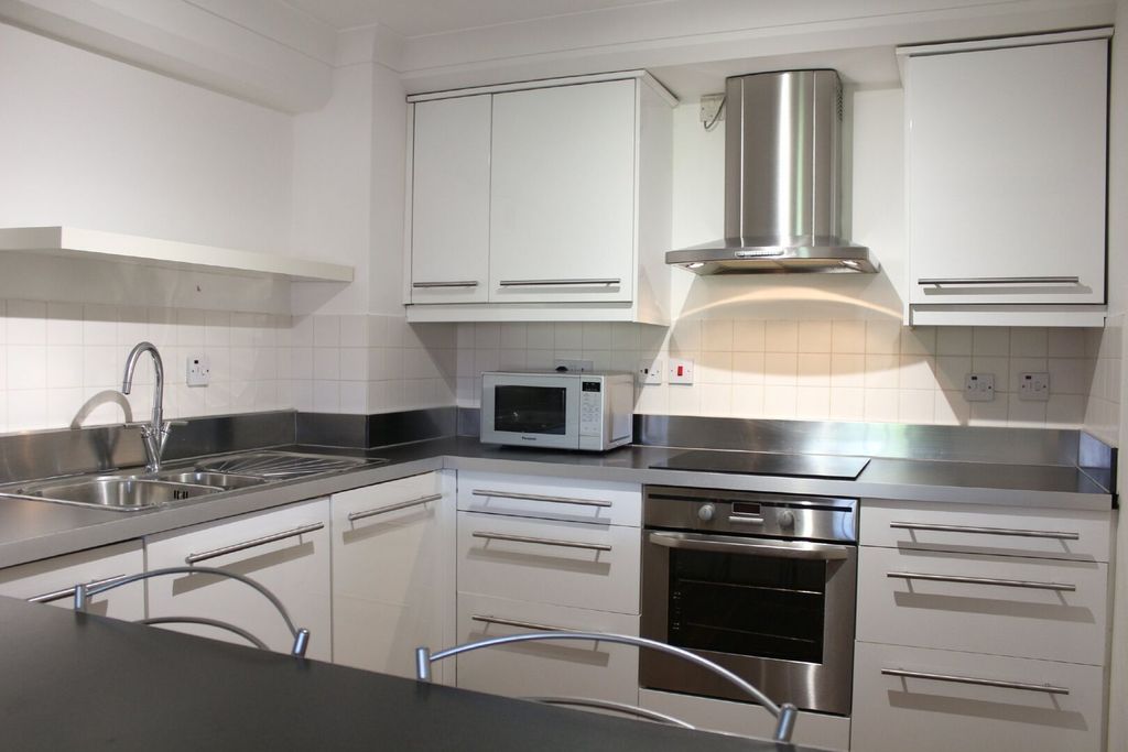 Property photo 2 of 18 Img_32119_15_Original.Jpg