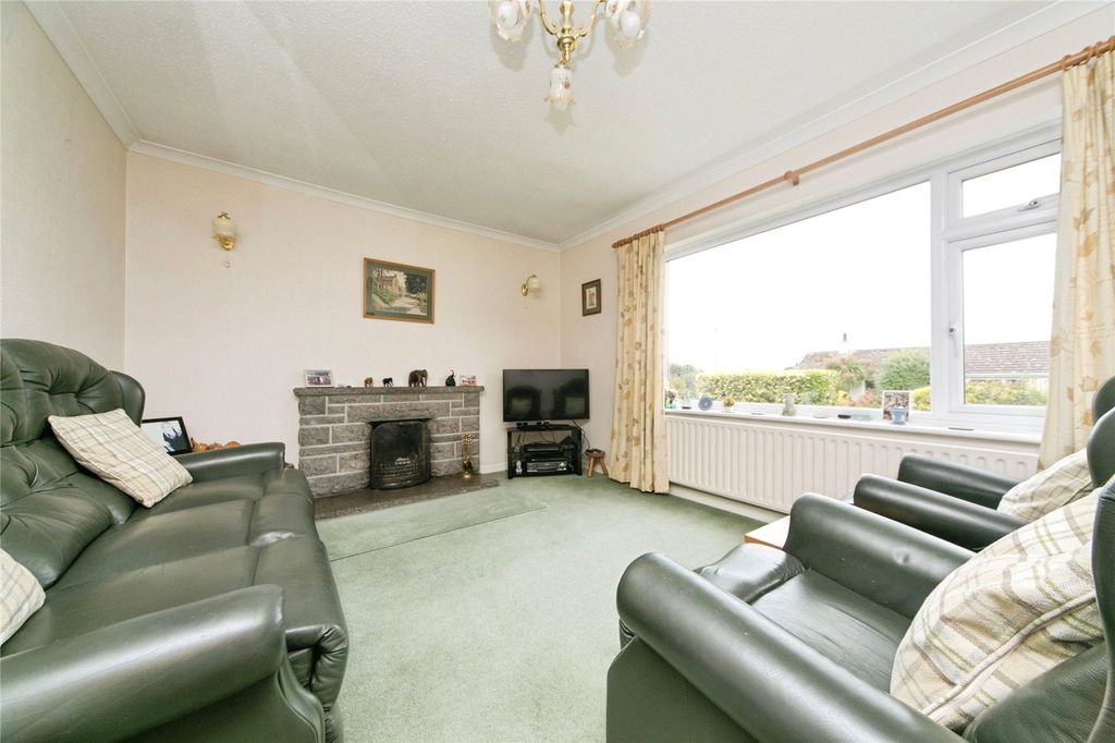 Property photo 3 of 26 Picture No. 28