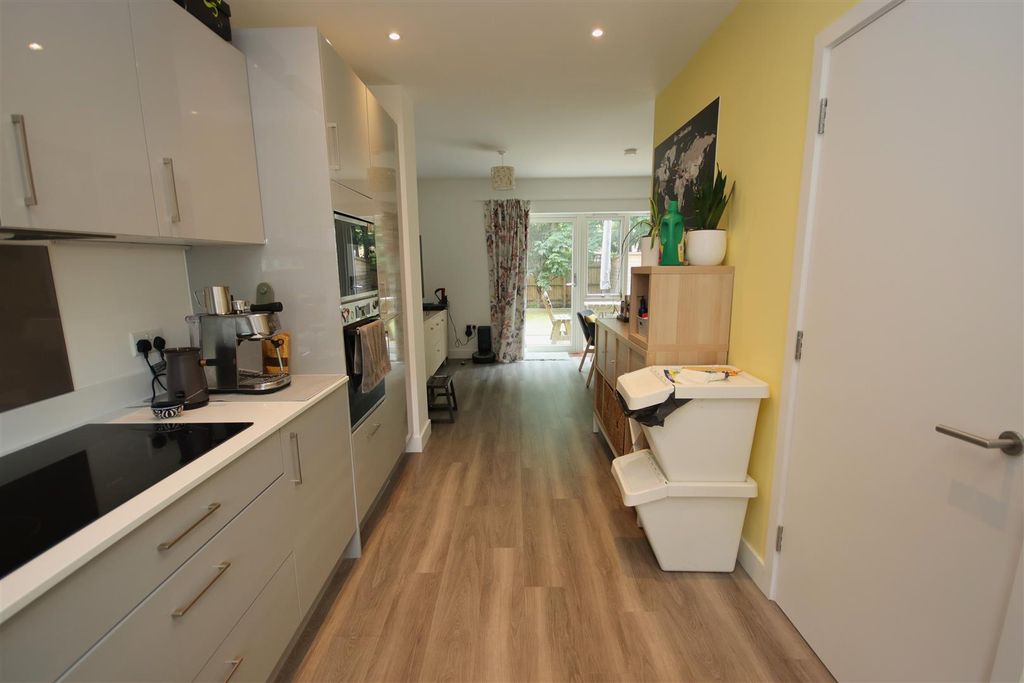 Property photo 3 of 19 Img_8966.Jpg