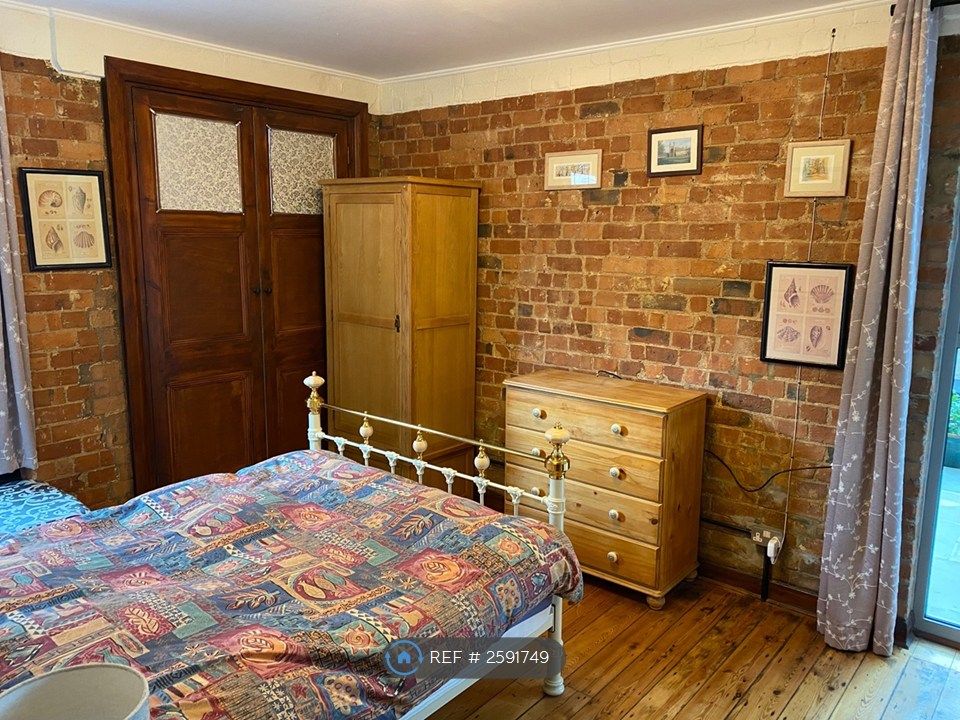 Property photo 3 of 11 Bedroom