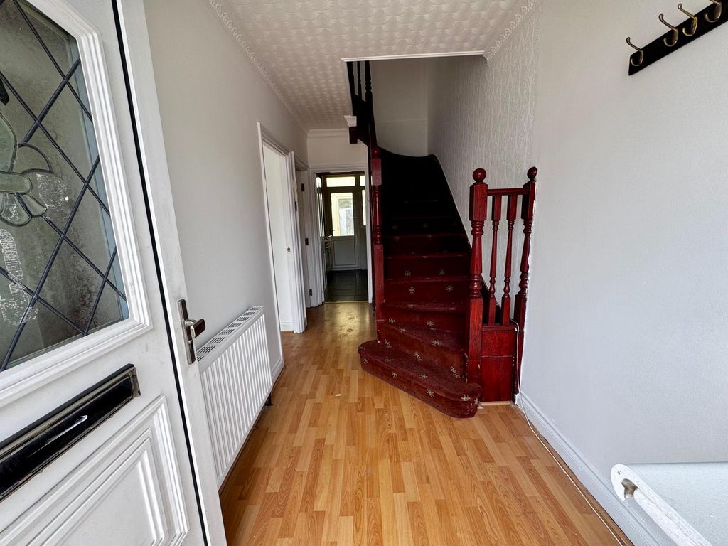 Property photo 2 of 13 Photo 2