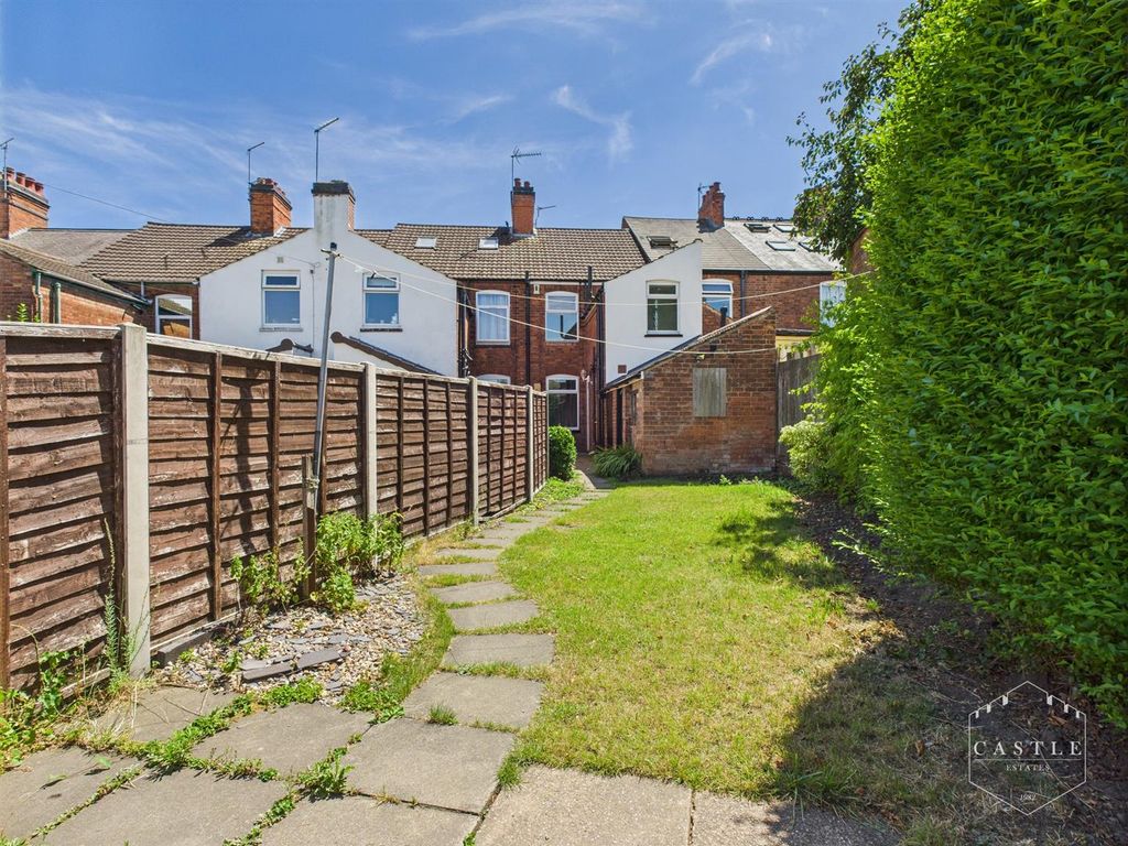 Property photo 2 of 16 Outside