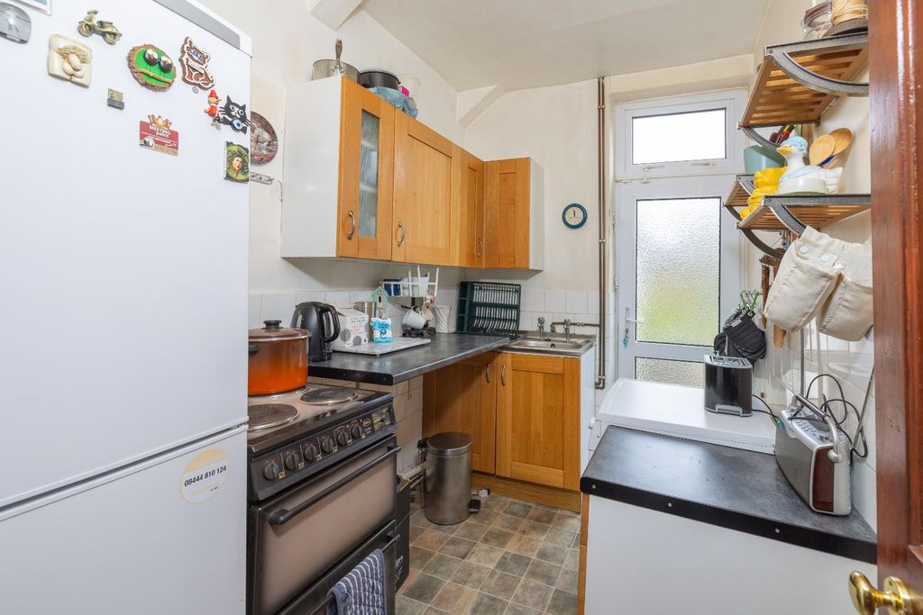 Property photo 3 of 19 Char9945.Jpg