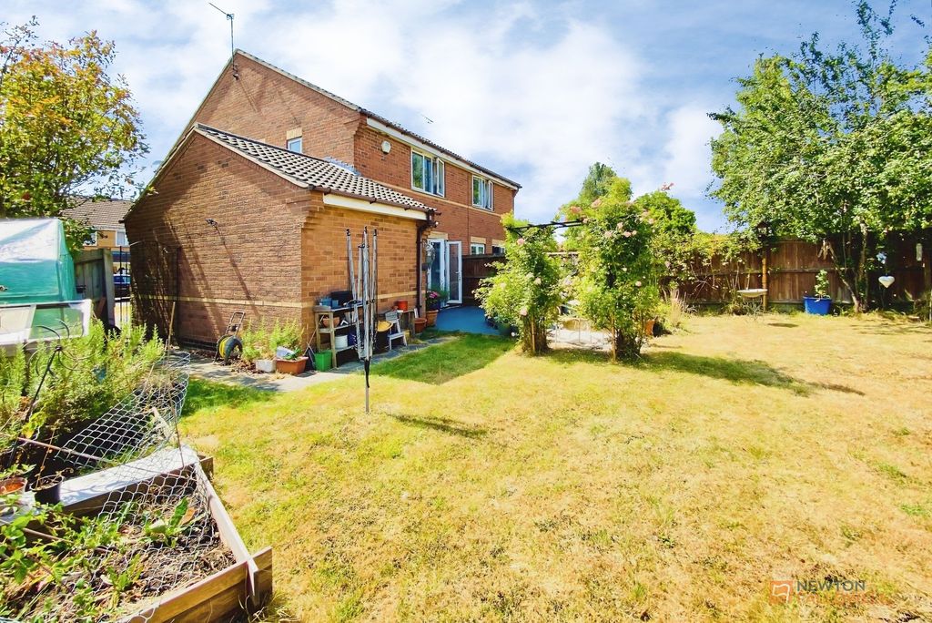 Property photo 2 of 26