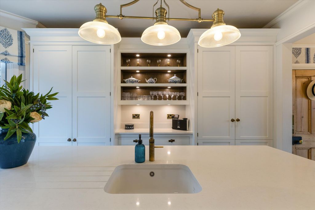 Property photo 3 of 13 Image