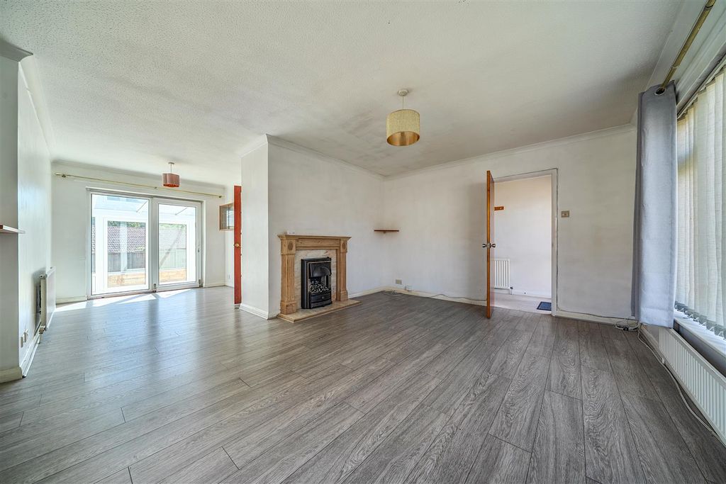 Property photo 2 of 17 Living Room / Dining Room