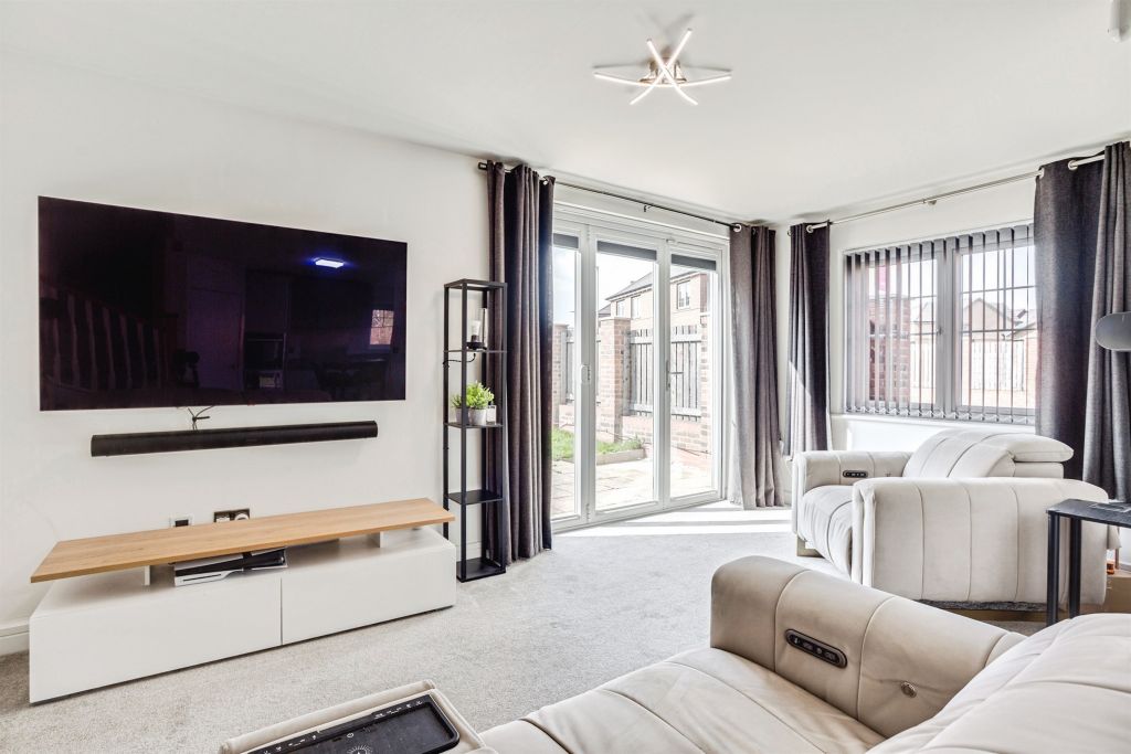 Property photo 3 of 15