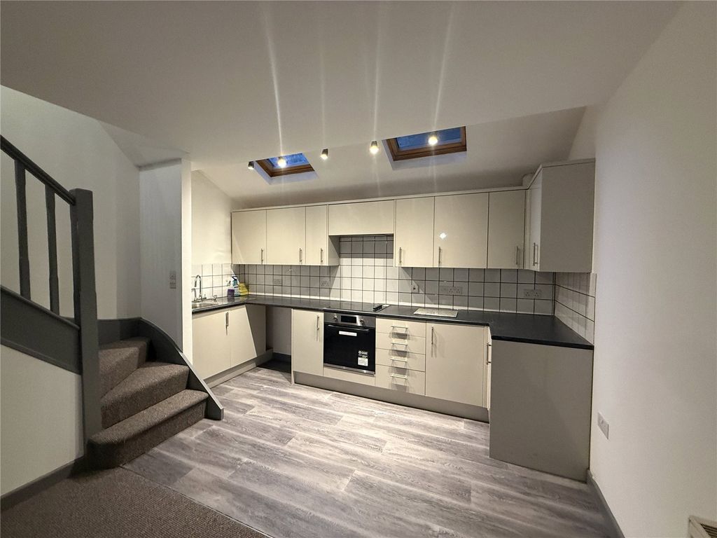 Property photo 2 of 7 Picture No. 05