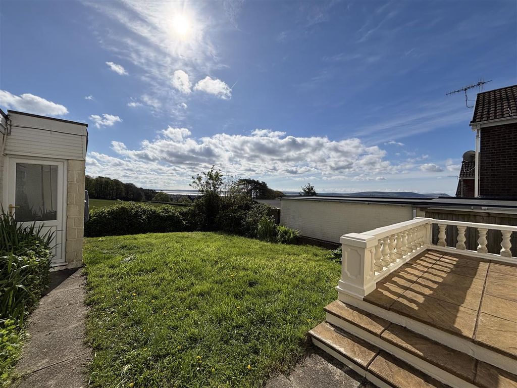 Property photo 2 of 37 Img_0813.Jpeg