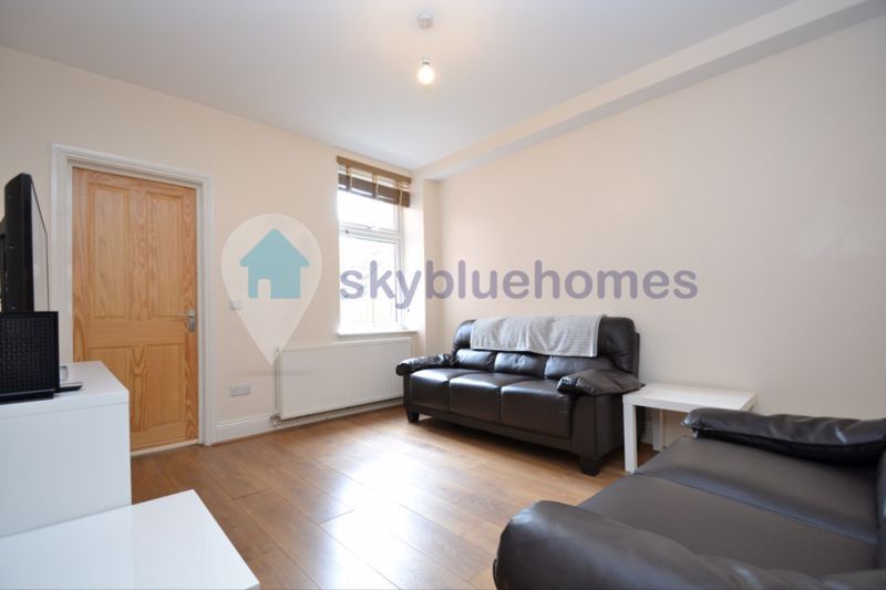 Property photo 2 of 9 Photo 11