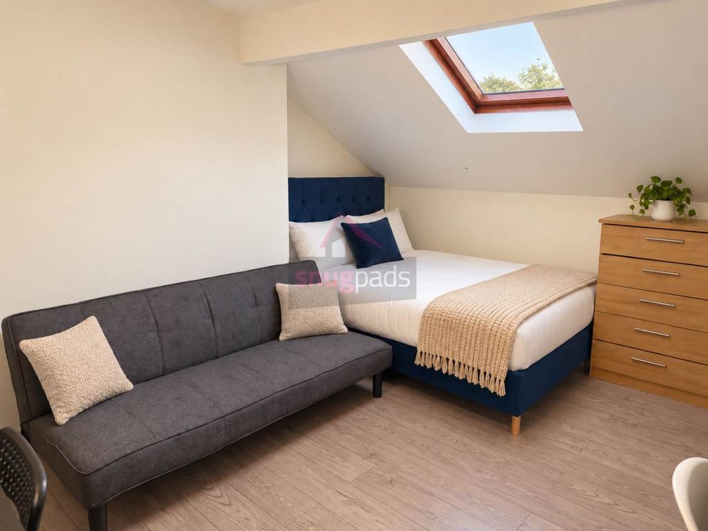 Property photo 1 of 7 1